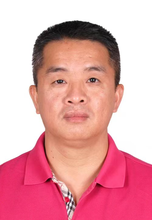 陈润坚.jpg